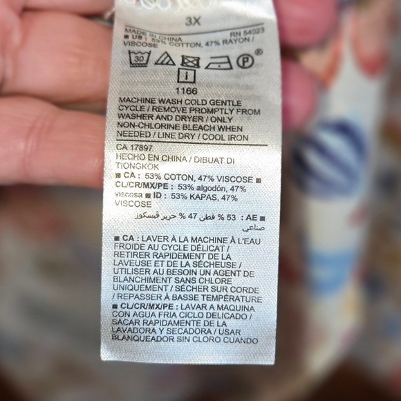 Old Navy Womens 3X Split Neck Ruffle Floral‎ Print Short Sleeve Top Blouse - Picture 6 of 6